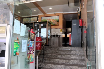 Negócio para Venda em Queluz e Belas