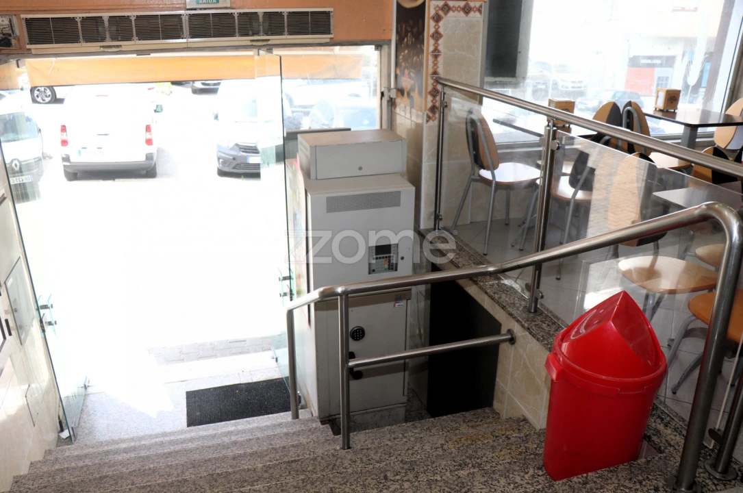 Negócio para Venda em Queluz e Belas Foto 4