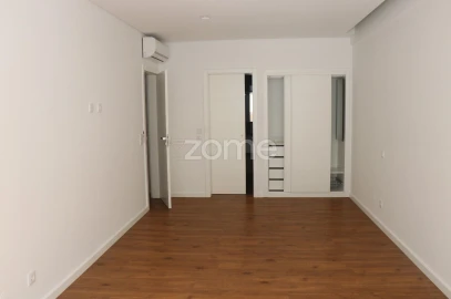 Apartamento T3 para Venda em Alfragide
