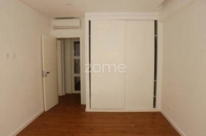 Apartamento T3 para Venda em Alfragide