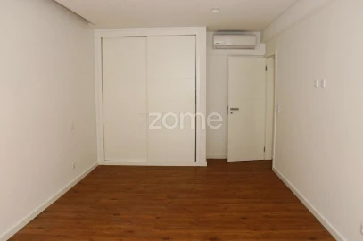Apartamento T3 para Venda em Alfragide