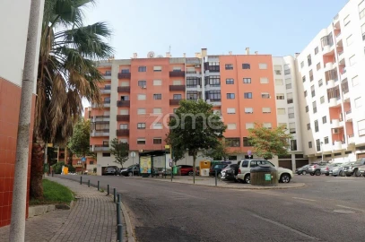 Apartamento T3 para Venda em Alfragide
