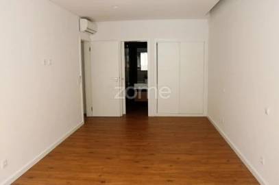 Apartamento T3 para Venda em Alfragide