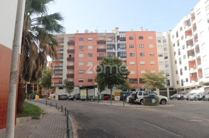 Apartamento T3 para Venda em Alfragide
