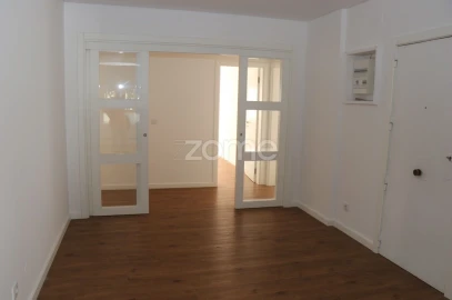 Apartamento T3 para Venda em Alfragide