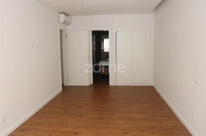 Apartamento T3 para Venda em Alfragide