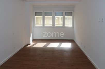 Apartamento T3 para Venda em Alfragide