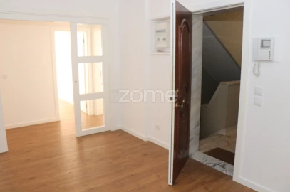 Apartamento T3 para Venda em Alfragide