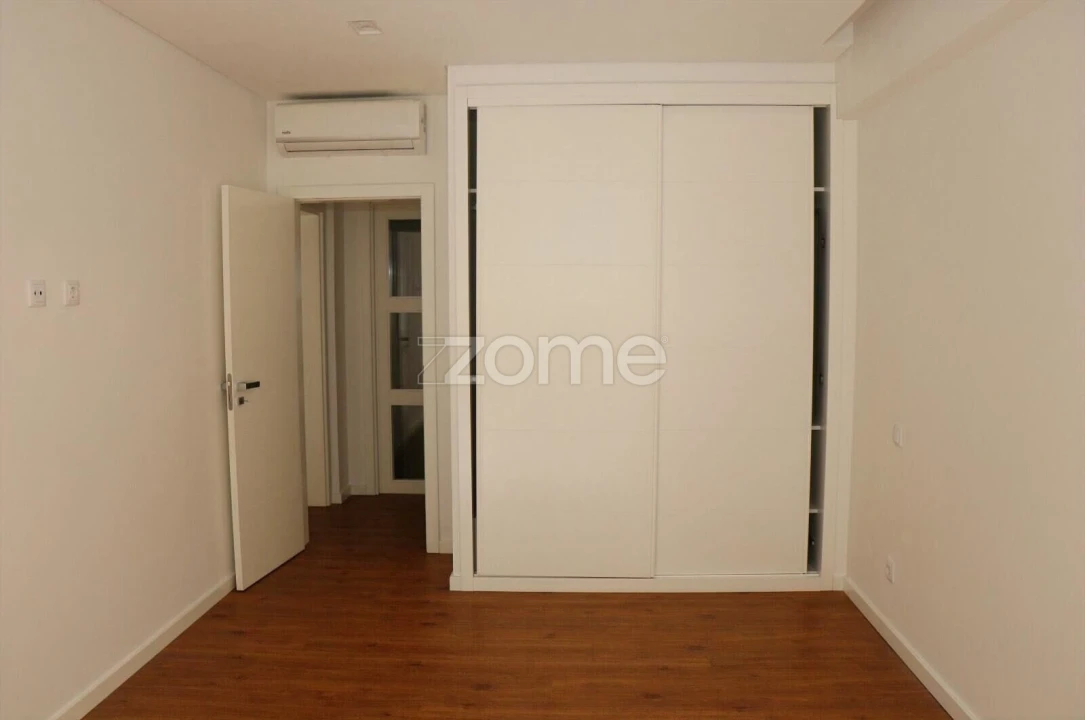 Apartamento T3 para Venda em Alfragide Foto 29