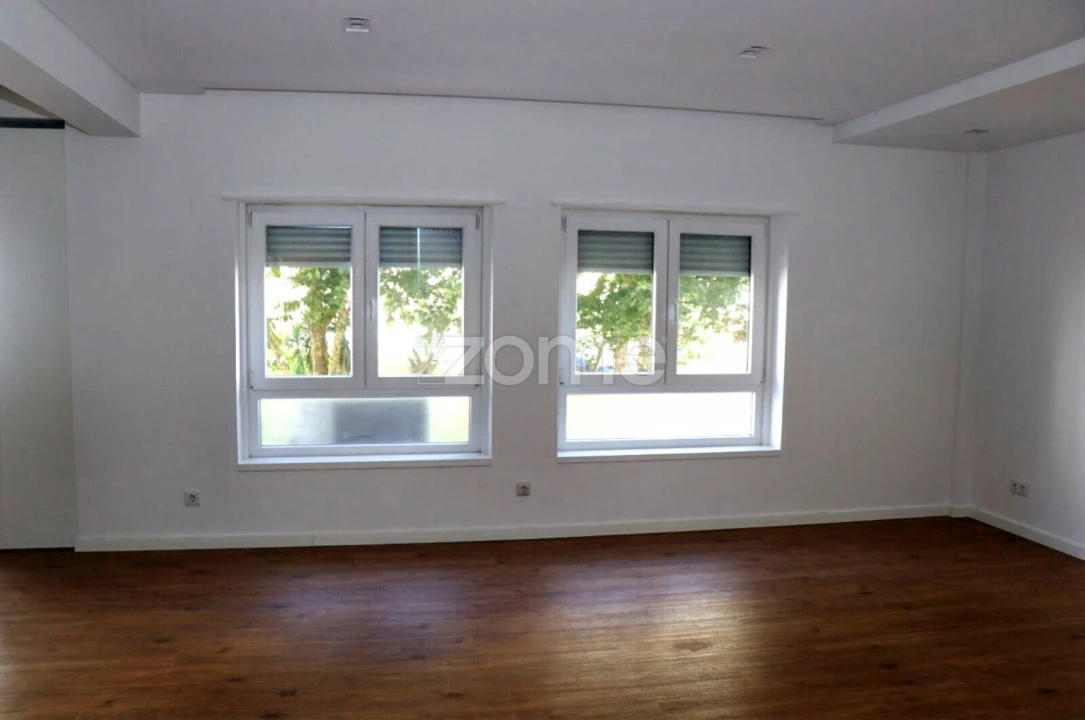 Apartamento T3 para Venda em Alfragide Foto 14