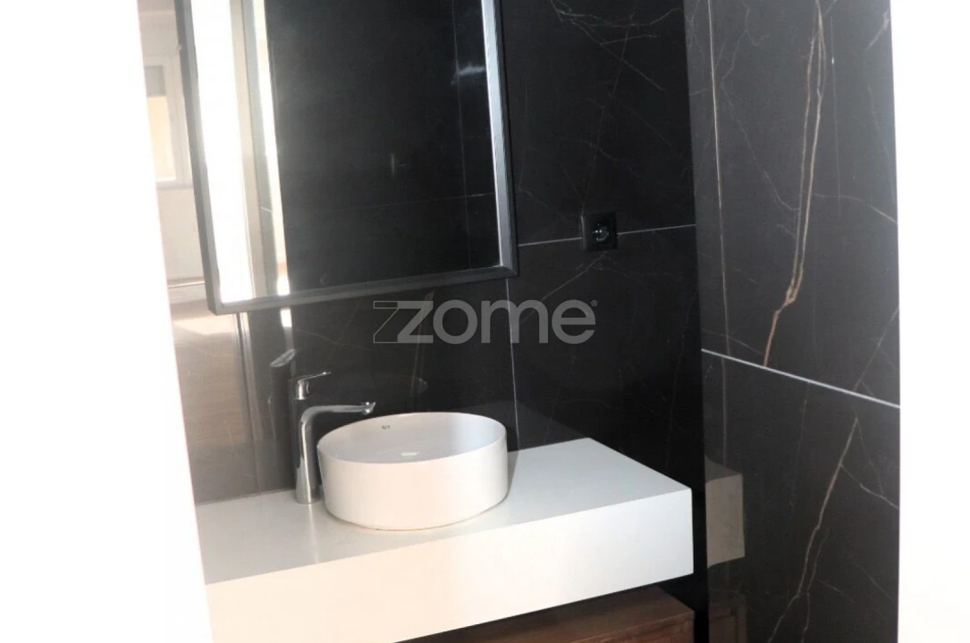 Apartamento T3 para Venda em Alfragide Foto 35