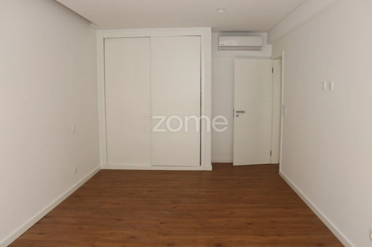 Apartamento T3 para Venda em Alfragide Foto 40