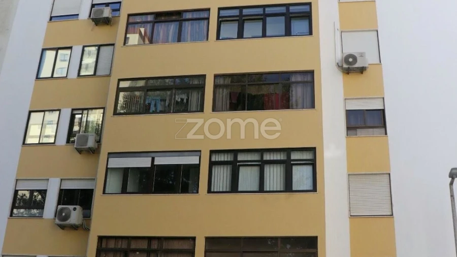 Apartamento T3 para Venda em Alfragide