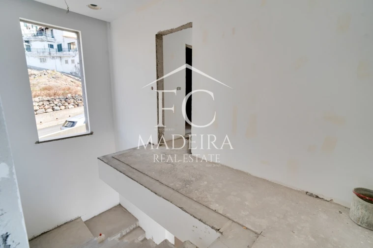 Moradia T3 para Venda em Caniço Foto 18