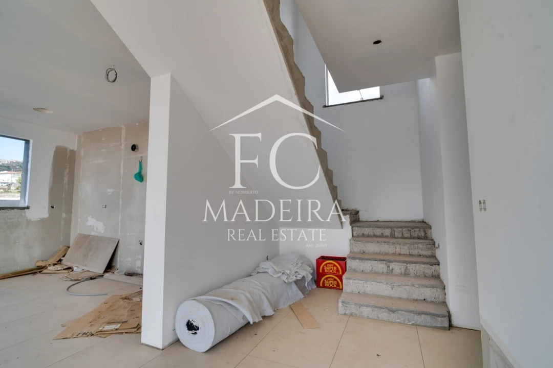 Moradia T3 para Venda em Caniço Foto 12