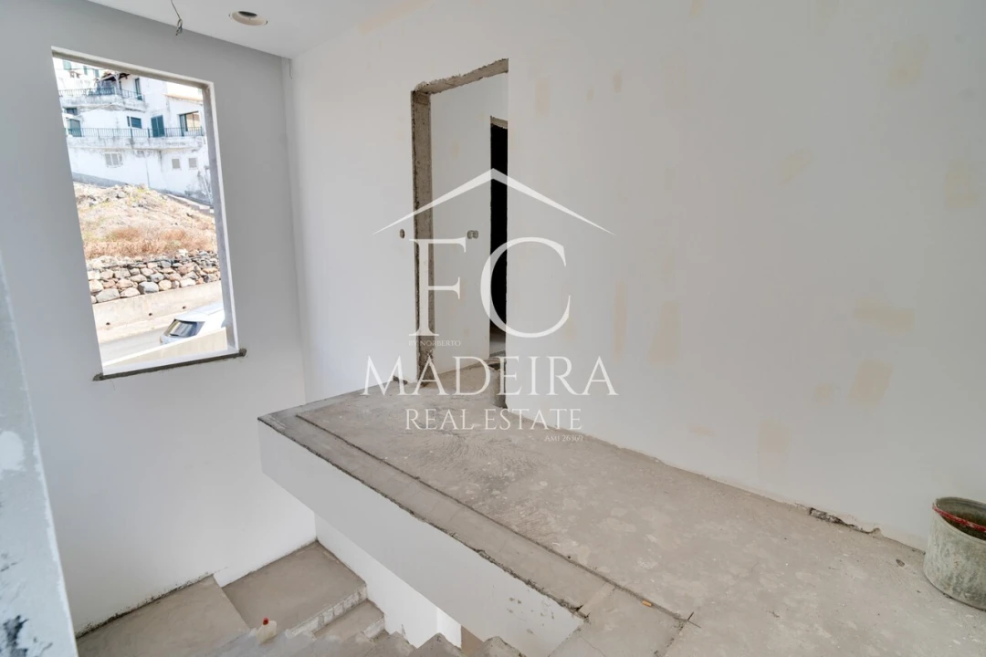 Moradia T3 para Venda em Caniço Foto 18
