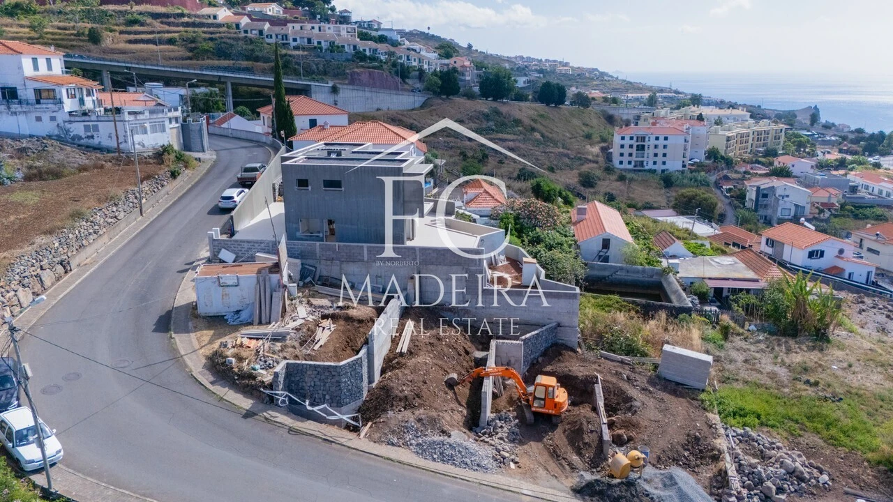 Moradia T3 para Venda em Caniço Foto 46
