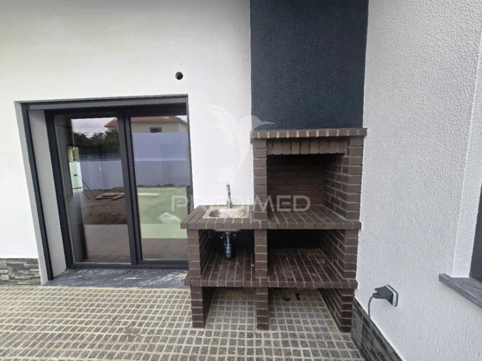 Moradia T4 para Venda em Fernao Ferro Foto 31