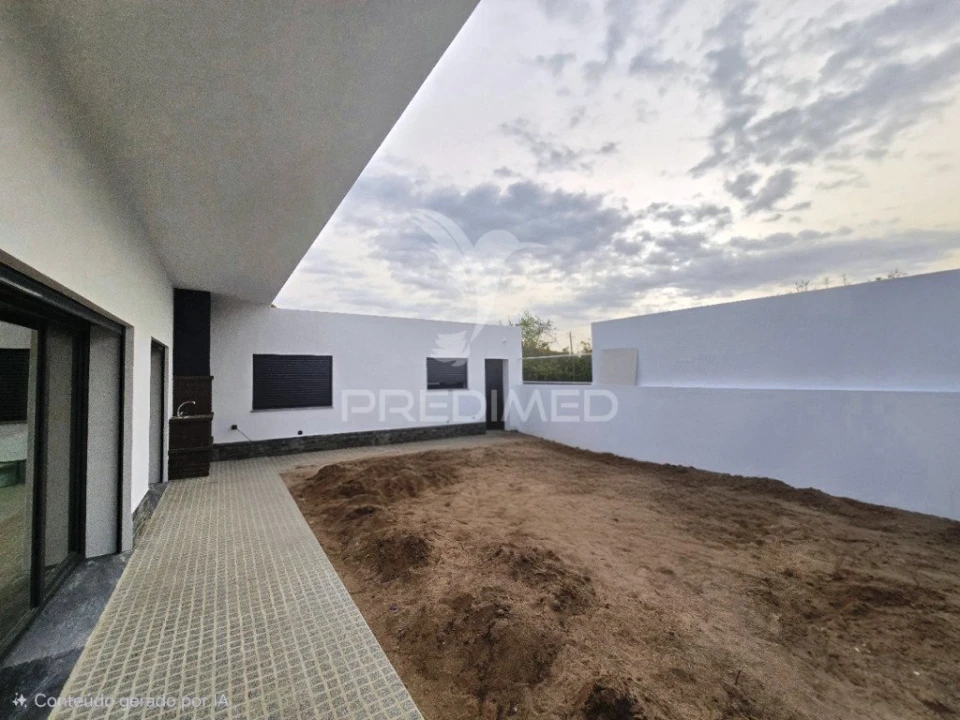 Moradia T4 para Venda em Fernao Ferro Foto 30
