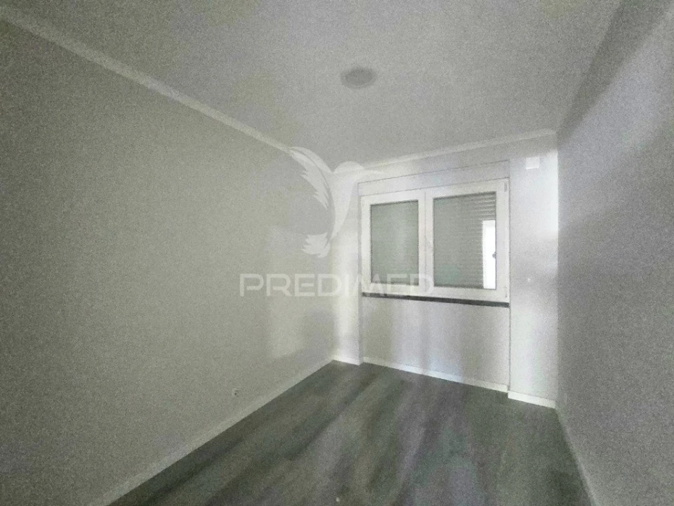 Apartamento T2 para Venda em Benfica Foto 14