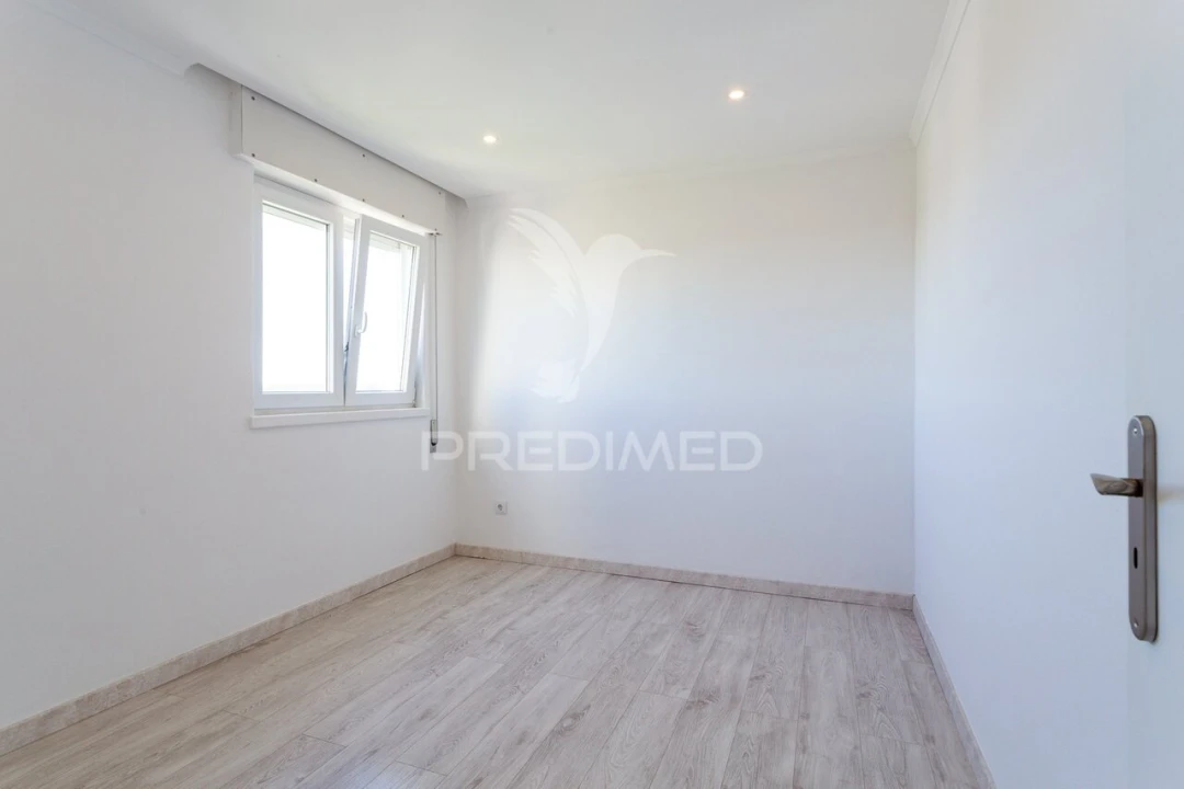 Apartamento T3 para Venda em Corroios Foto 20