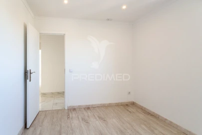 Apartamento T3 para Venda em Corroios