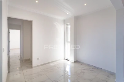 Apartamento T3 para Venda em Corroios