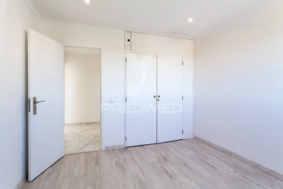Apartamento T3 para Venda em Corroios