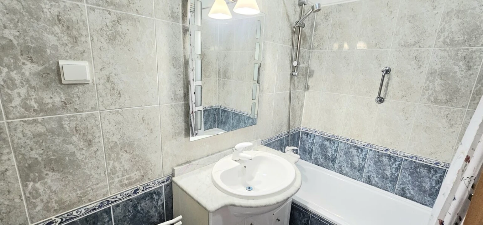 Apartamento T2 para Venda em Armação de Pera Foto 11