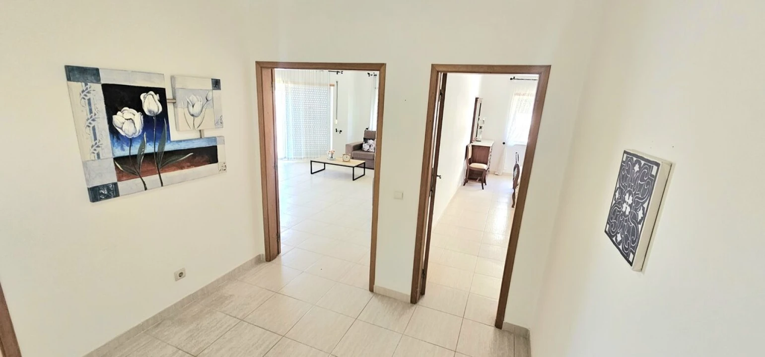Apartamento T2 para Venda em Armação de Pera Foto 13
