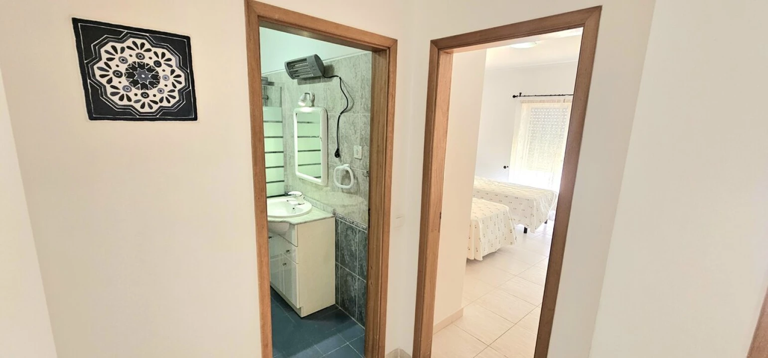 Apartamento T2 para Venda em Armação de Pera Foto 15