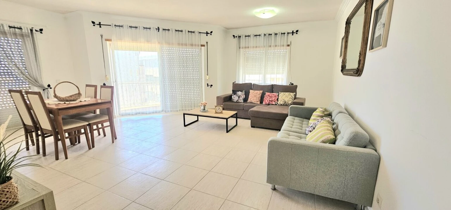 Apartamento T2 para Venda em Armação de Pera Foto 3