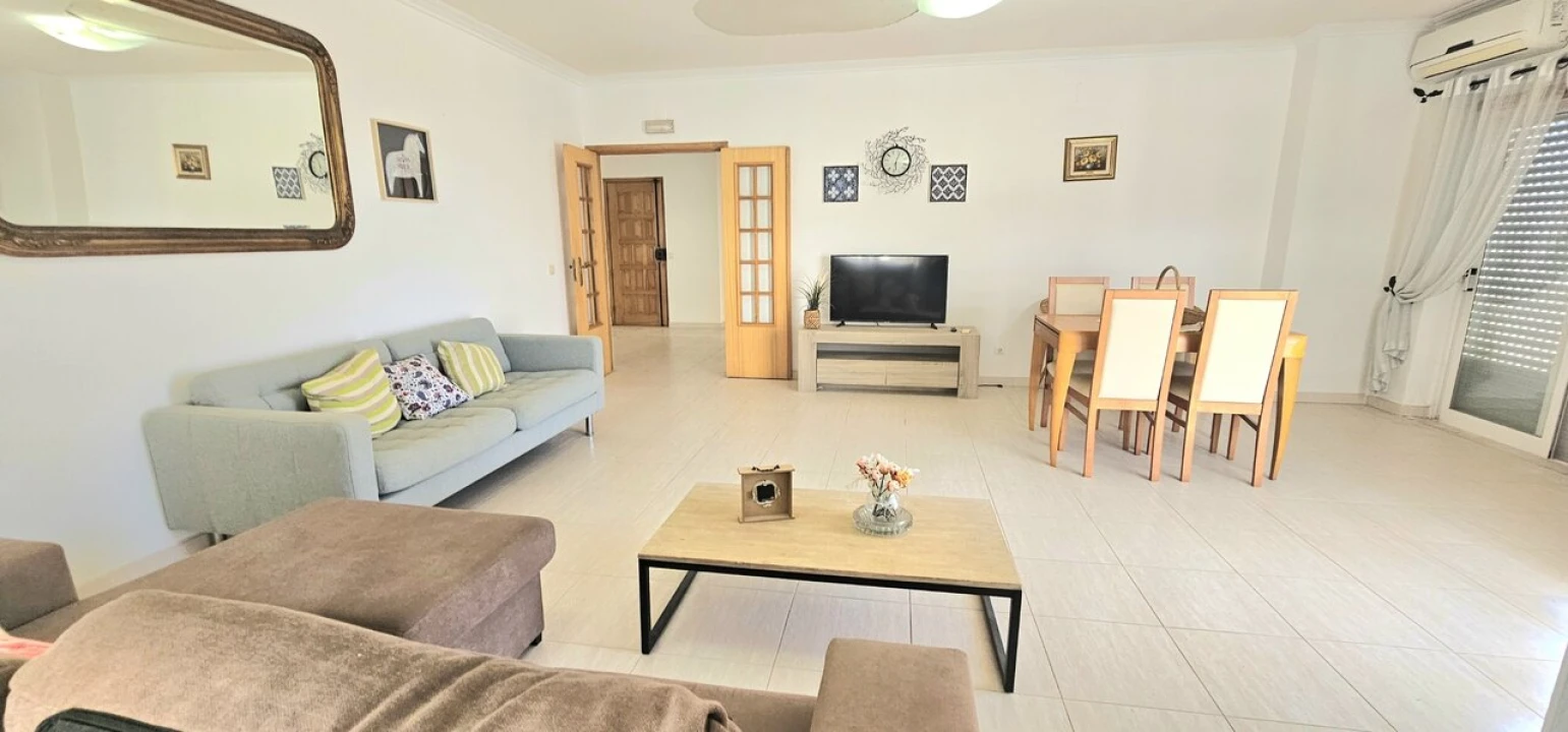 Apartamento T2 para Venda em Armação de Pera Foto 6