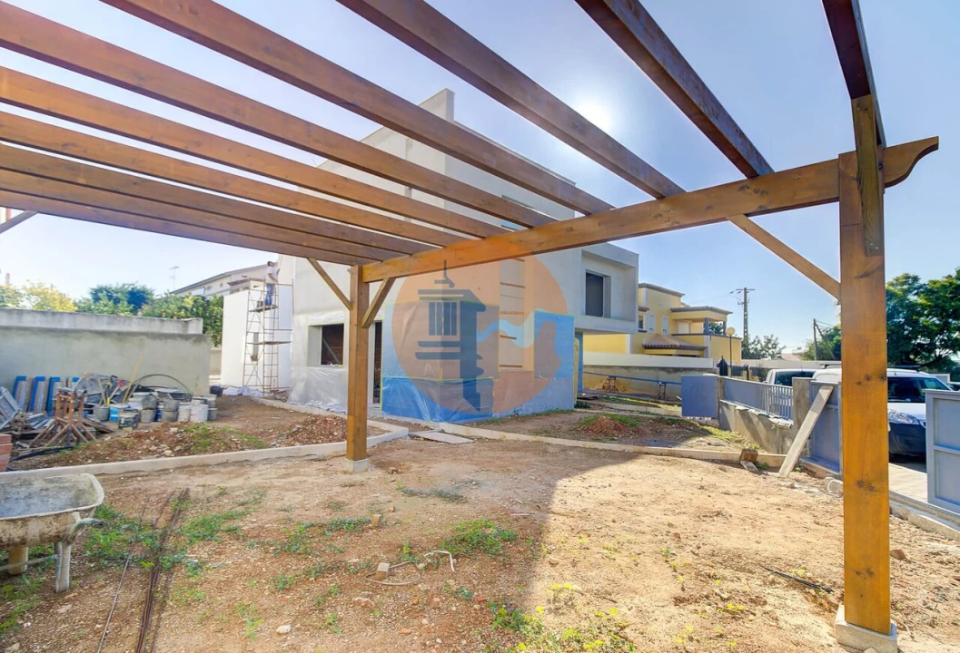 Moradia T4 para Venda em Tavira (Santa Maria e Santiago) Foto 6