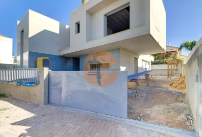 Moradia T4 para Venda em Tavira (Santa Maria e Santiago)