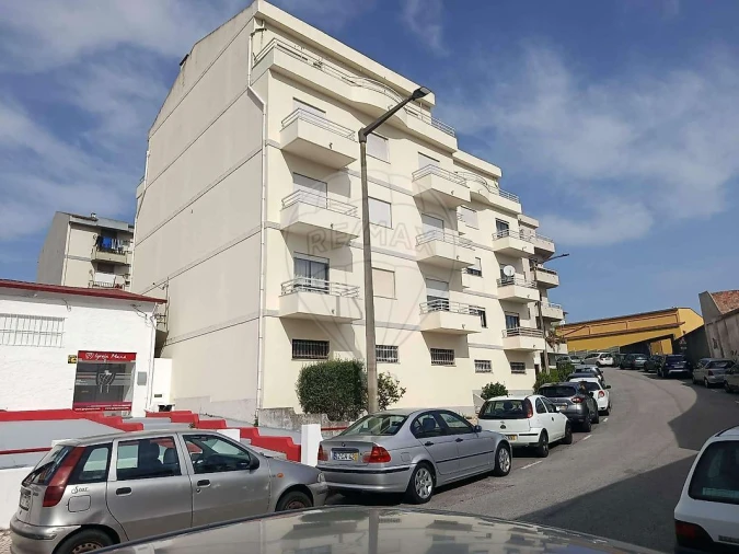 Apartamento T1 para Venda em Buarcos Foto 2