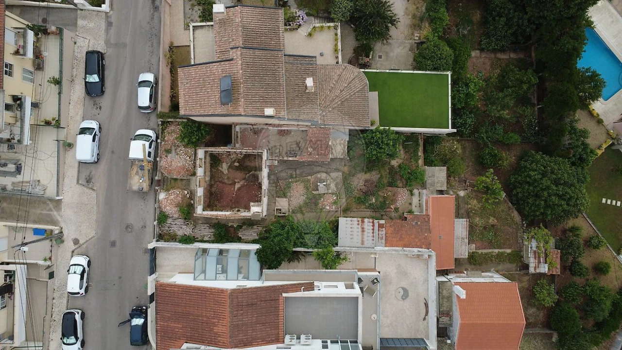 Moradia T3 para Venda em Santo Antonio dos Olivais Foto 7