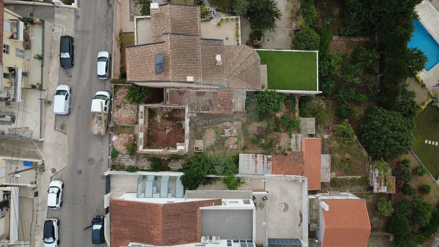 Moradia T3 para Venda em Santo Antonio dos Olivais Foto 7