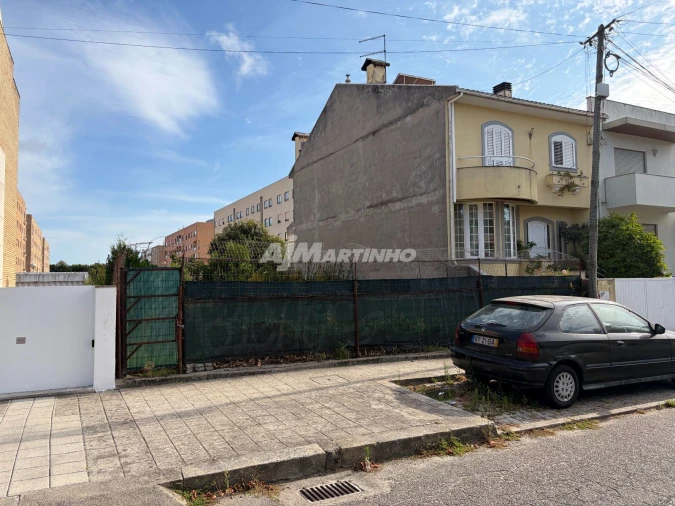 Terreno para Venda em São Mamede de Infesta e Senhora da Hora Foto 2