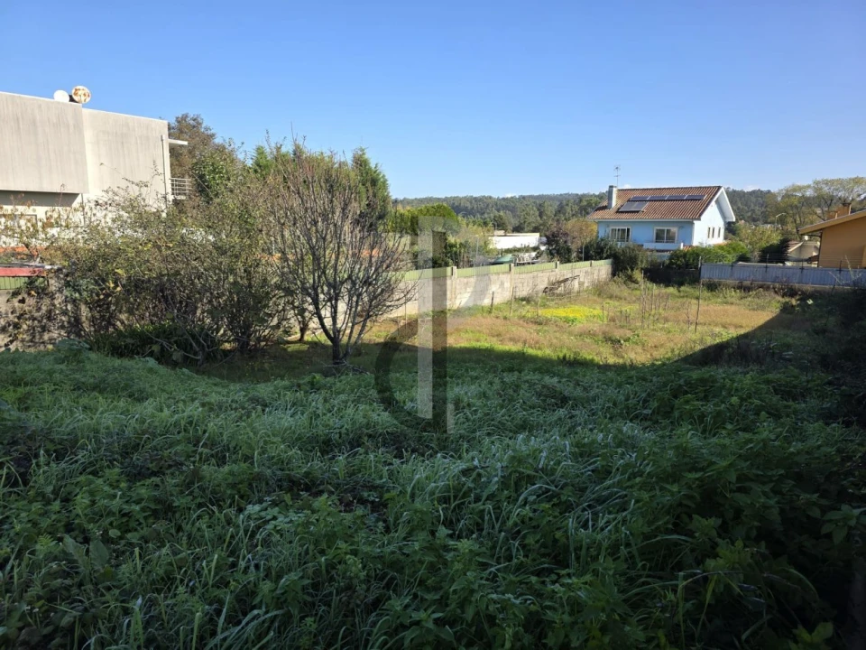 Terreno para Venda em Sandim, Olival, Lever e Crestuma Foto 3