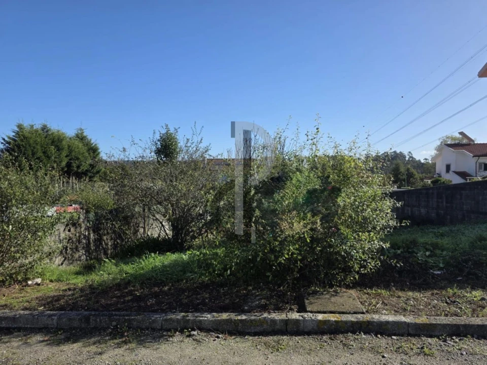 Terreno para Venda em Sandim, Olival, Lever e Crestuma Foto 4