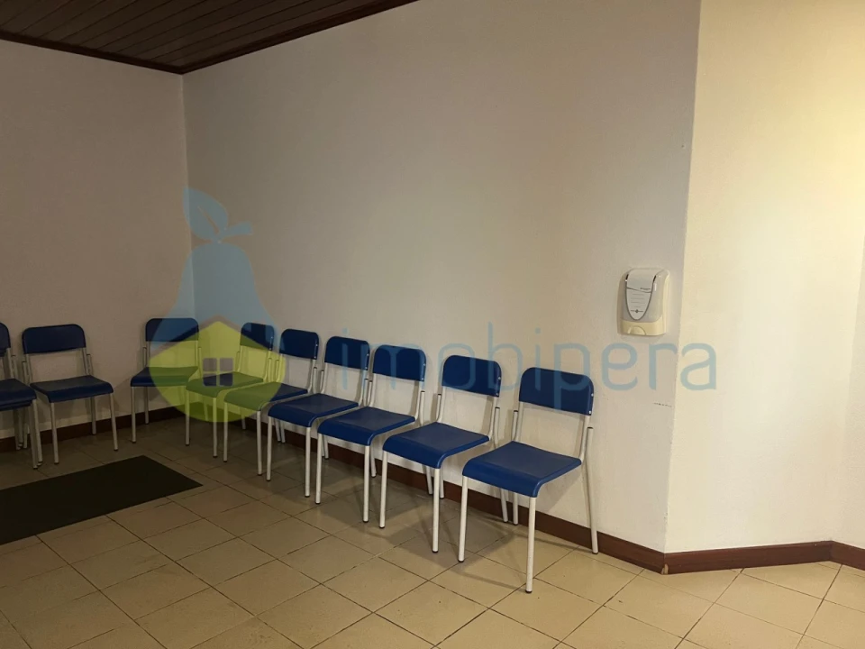 Loja para Venda em Albufeira e Olhos de Água Foto 7