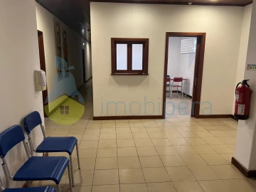 Loja para Venda em Albufeira e Olhos de Água