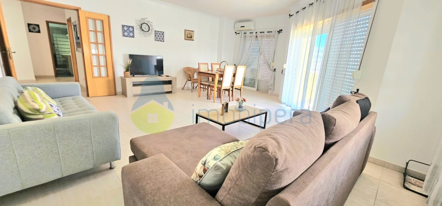 Apartamento T2 para Venda em Armação de Pera Foto 4