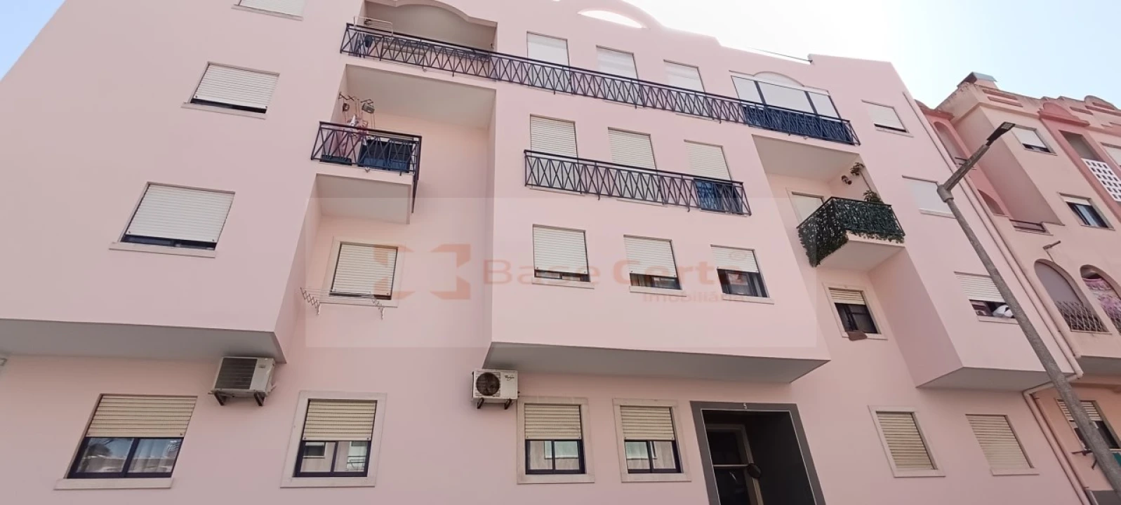 Apartamento T2 para Venda em Corroios Foto 5