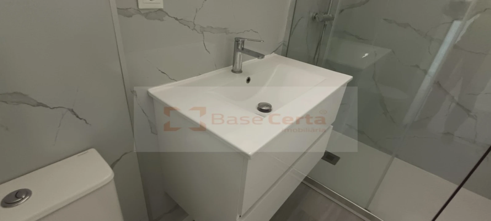 Apartamento T2 para Venda em Corroios Foto 20