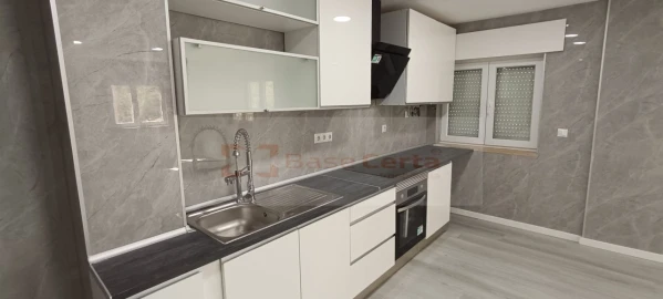 Apartamento T2 para Venda em Corroios