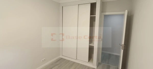 Apartamento T2 para Venda em Corroios