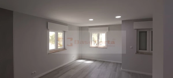 Apartamento T2 para Venda em Corroios
