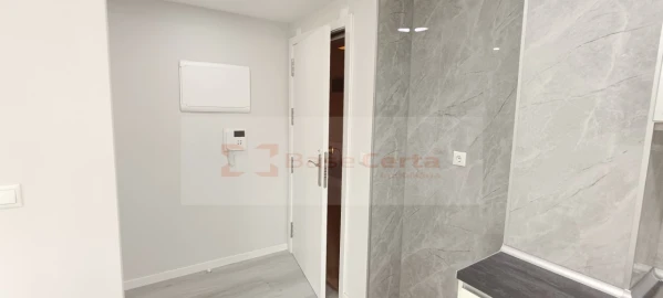 Apartamento T2 para Venda em Corroios
